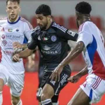 الجزيرة يهزم الشارقة في الدوري الإماراتي بمشاركة النني وإبراهيم عادل.. فيديو